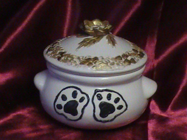 MITTONS  CERAMIC PET URNS